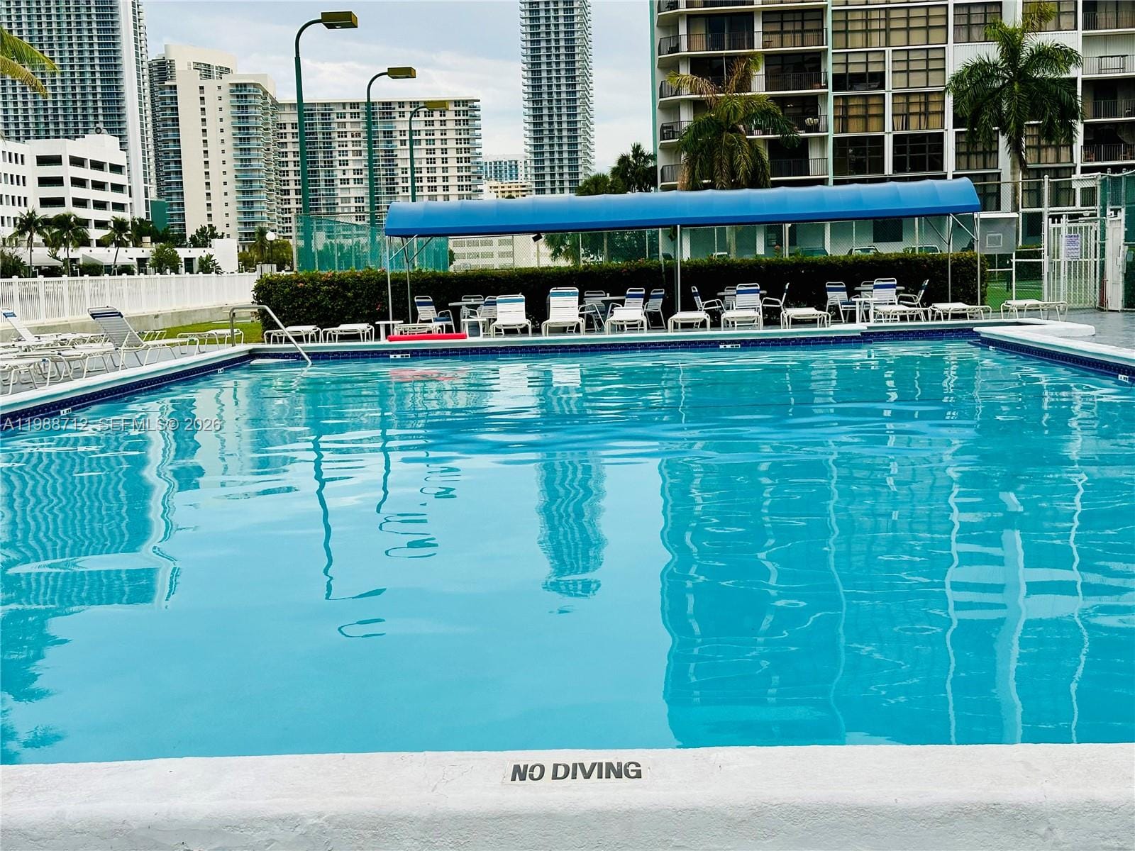 600 E Parkview Drive 316, Hallandale Beach, FL 33009 photo 8