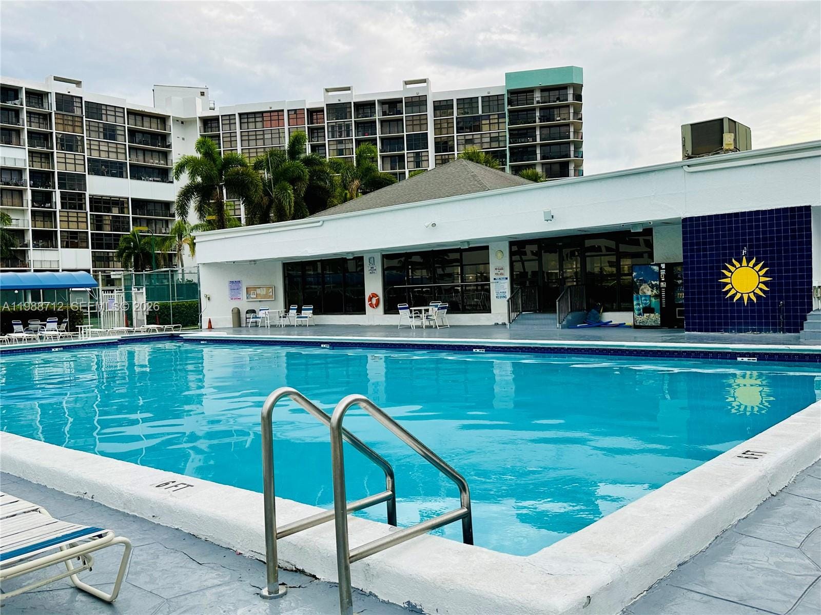 600 E Parkview Drive 316, Hallandale Beach, FL 33009 photo 9