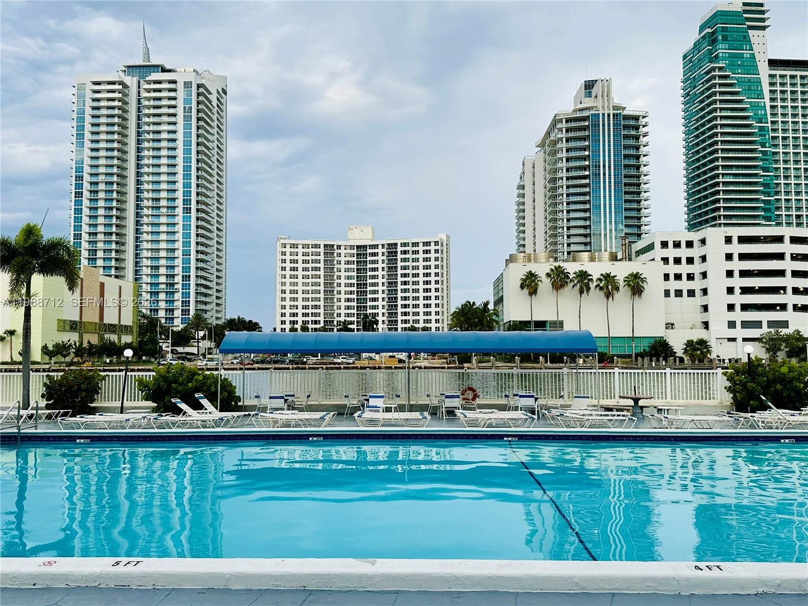600 E Parkview Drive 316, Hallandale Beach, FL 33009 photo 10