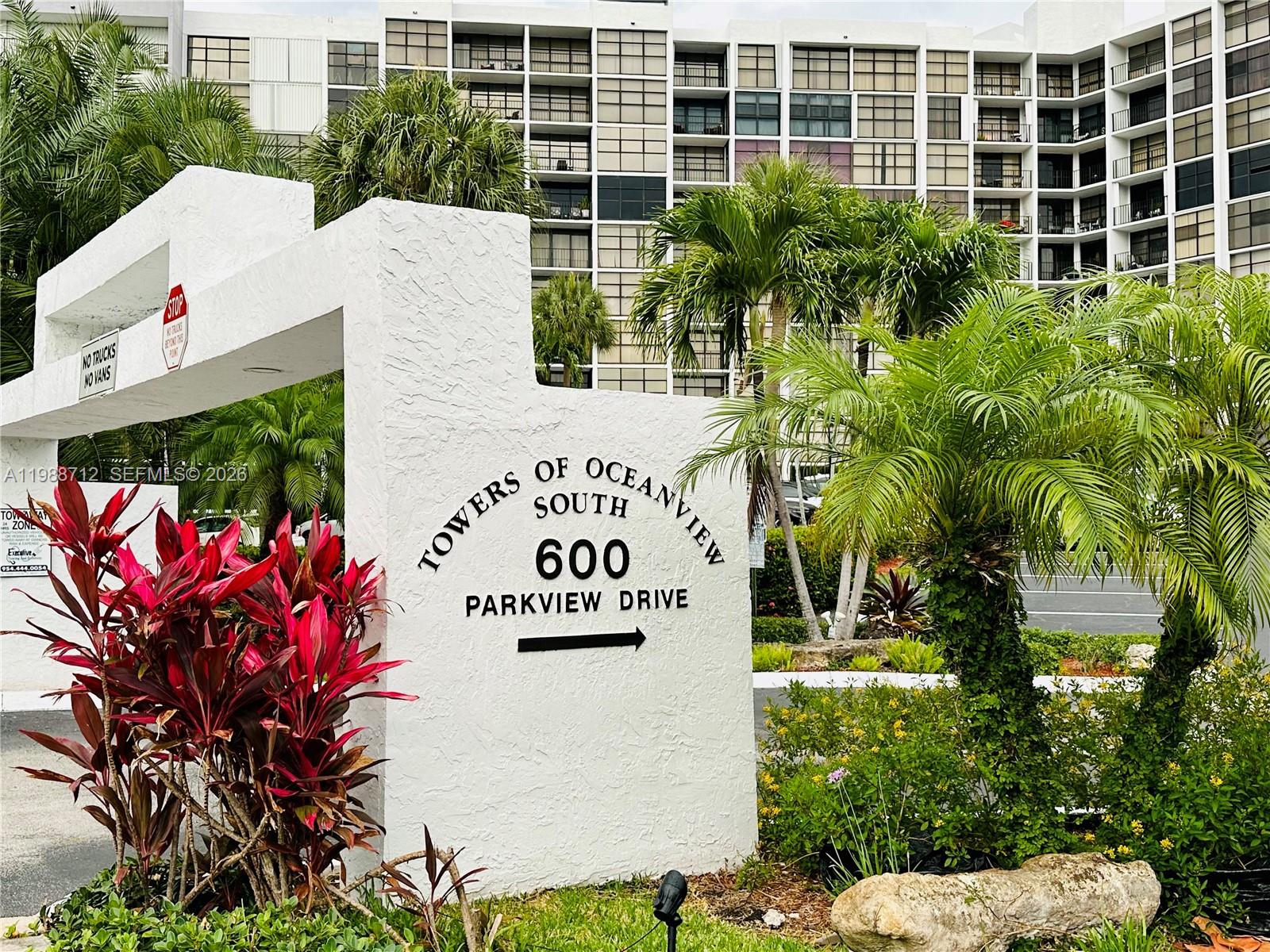 600 E Parkview Drive 316, Hallandale Beach, FL 33009, Hallandale Beach