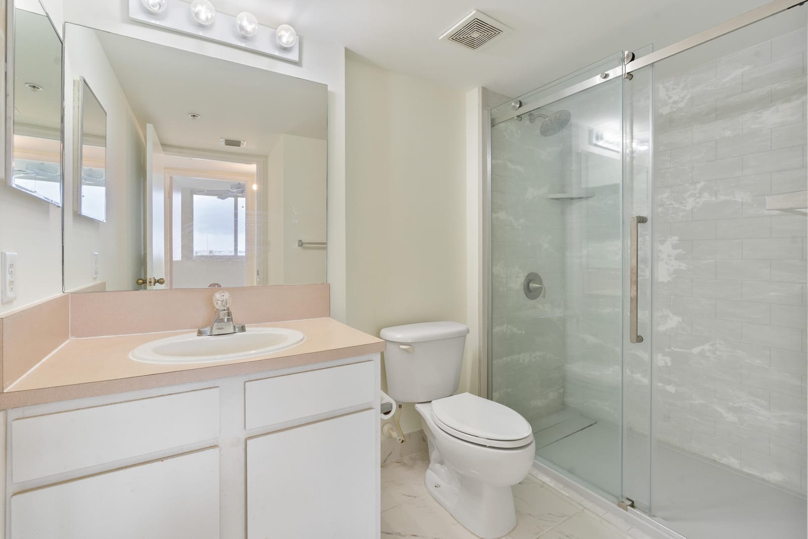 1200 Scotia Drive 404, Hypoluxo, FL 33462 photo 8