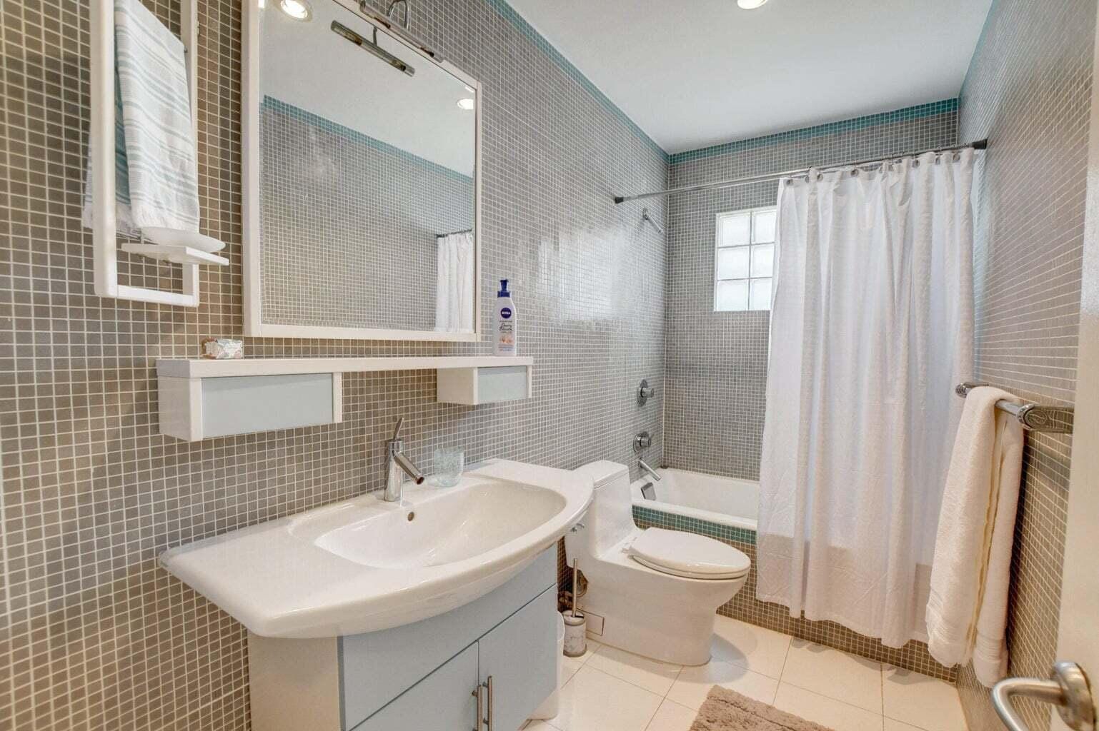 2700 Spanish River Road, Boca Raton, FL 33432 photo 14