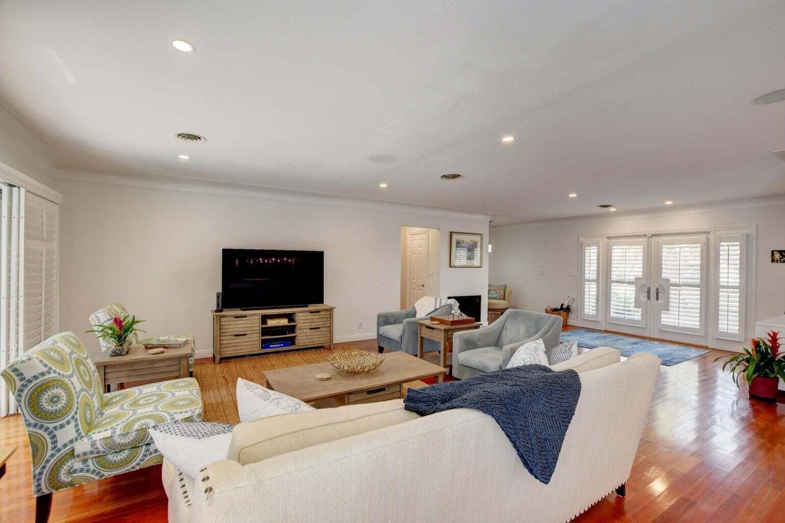 2700 Spanish River Road — photo 9