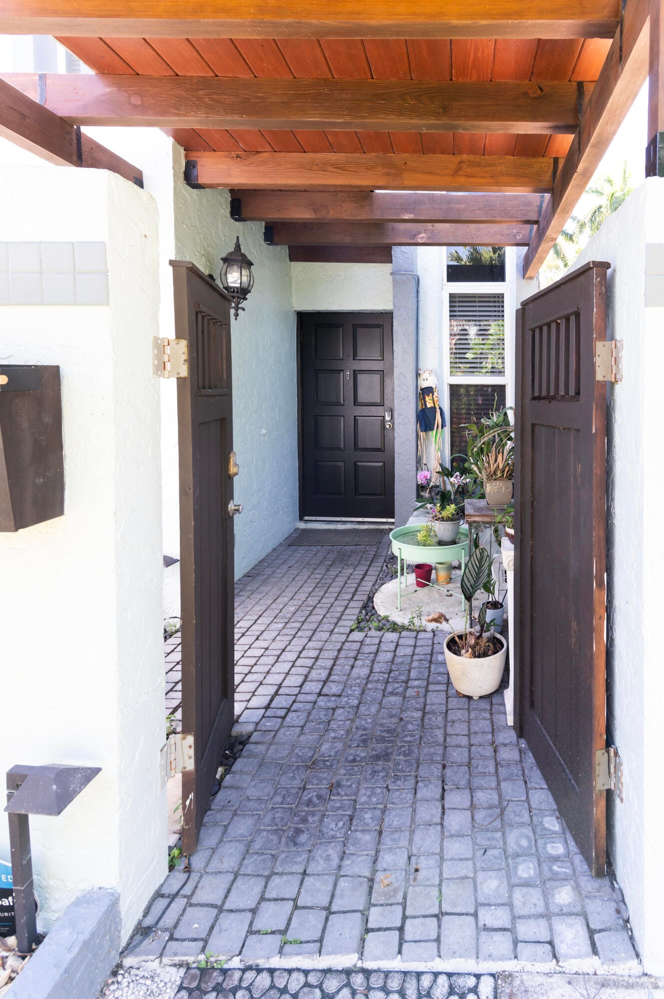 842 NE 20th Drive 842, Wilton Manors, FL 33305 photo 2