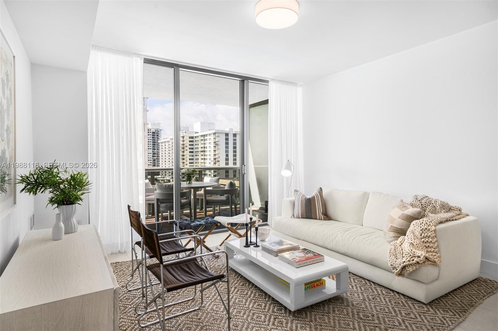 5875 Collins Avenue 906 — photo 9