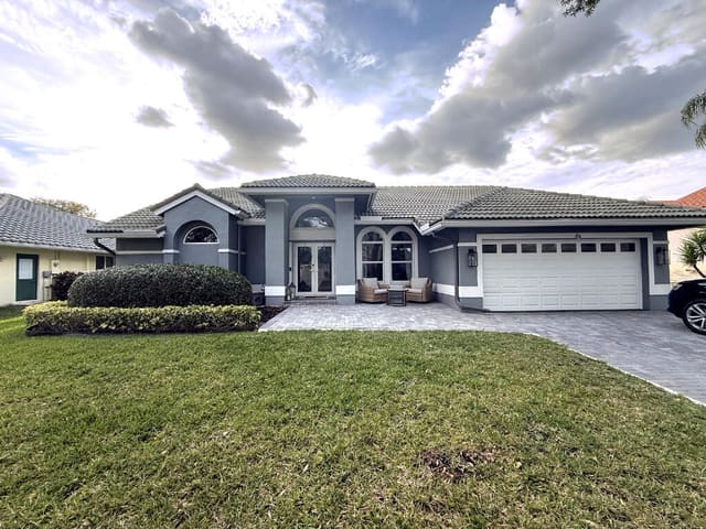 4322 NW 62nd Avenue, sold in Turtle Run, Coral Springs, FL