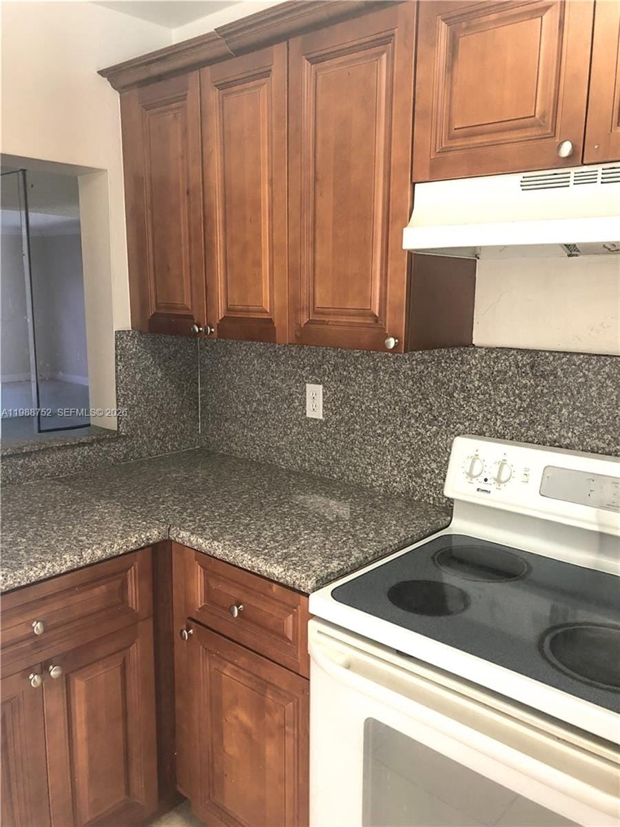 4415 W 10th Lane 14 — photo 4