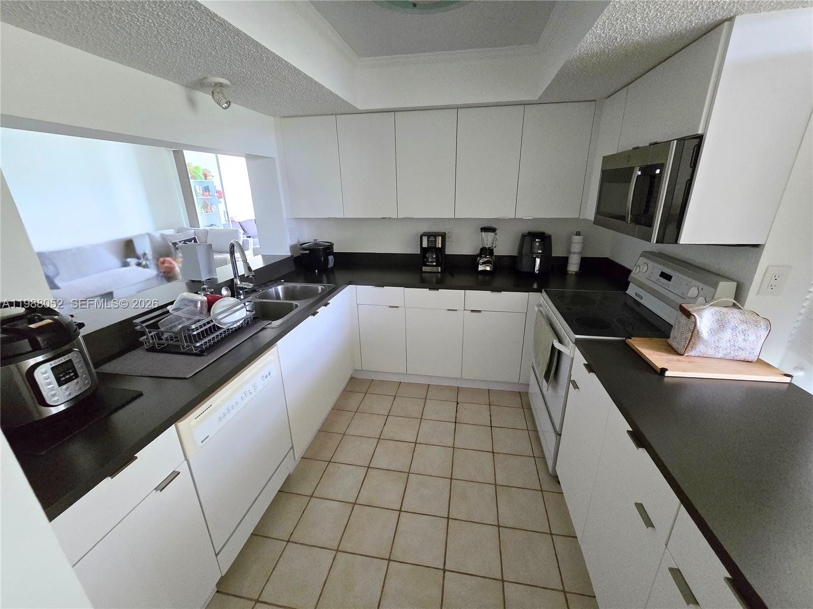 1811 Sabal Palm Drive 408, Davie, FL 33324 photo 6