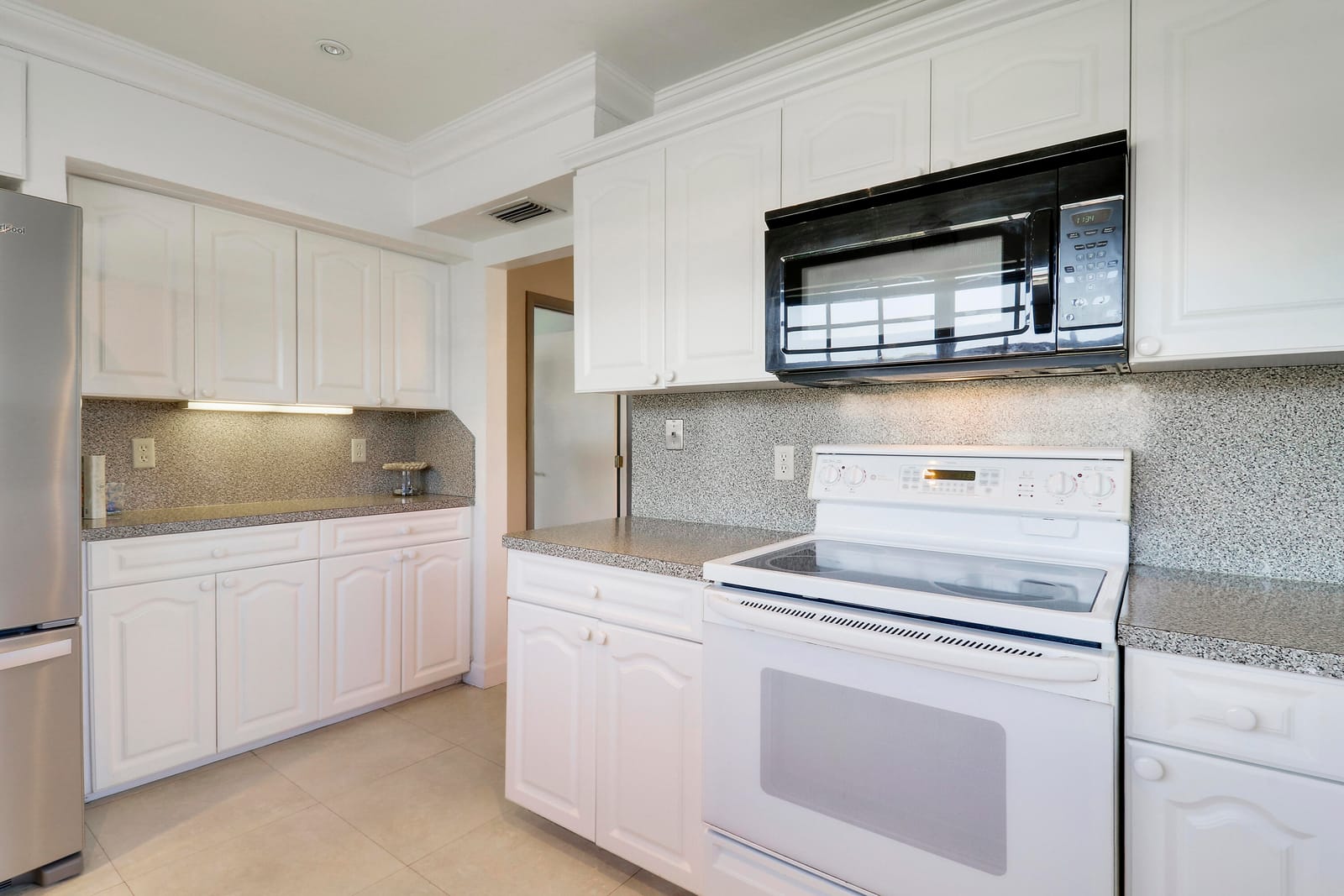 129 Mockingbird Lane, Delray Beach, FL 33445 photo 4
