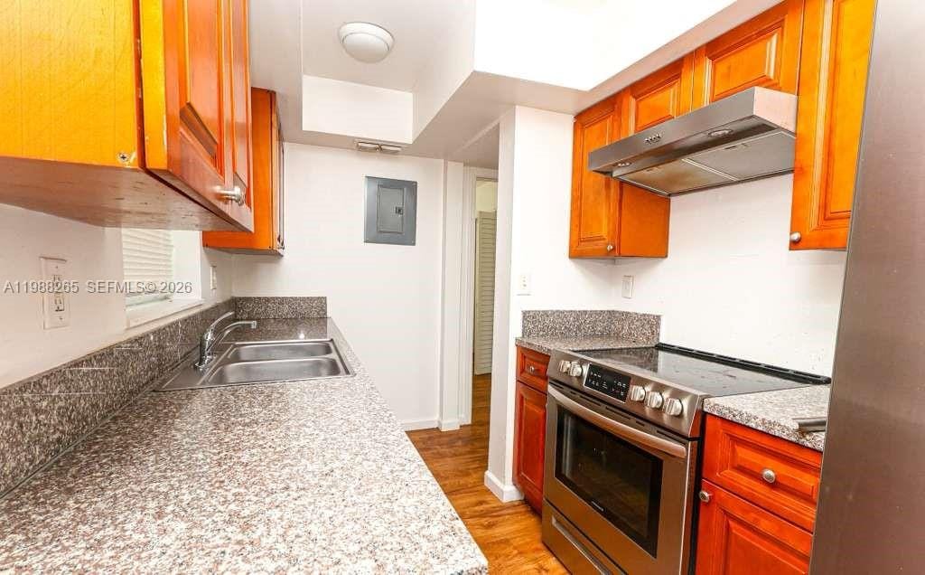 4103 Riverside Drive — photo 2