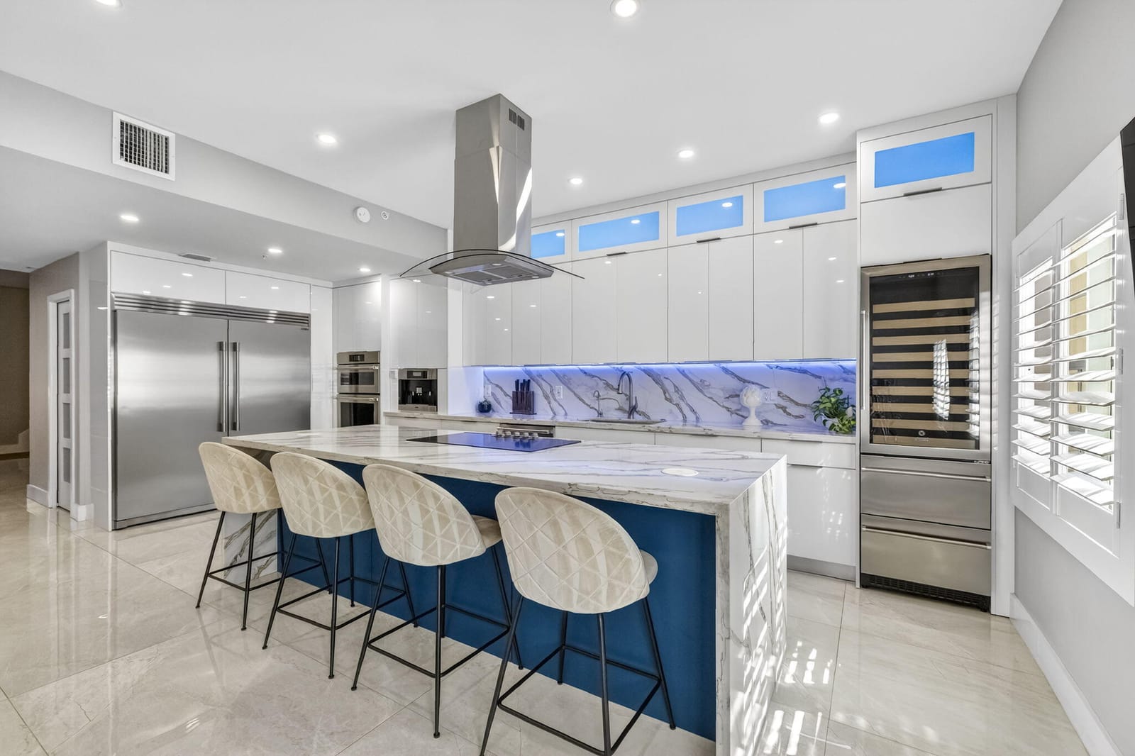 Pending home at 724 SW 1st Avenue, Pompano Beach, FL 33060