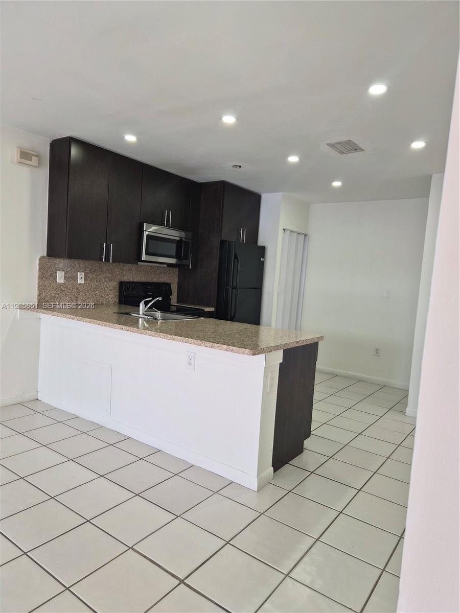15421 SW 81st Cir Lane 24, Miami, FL 33193