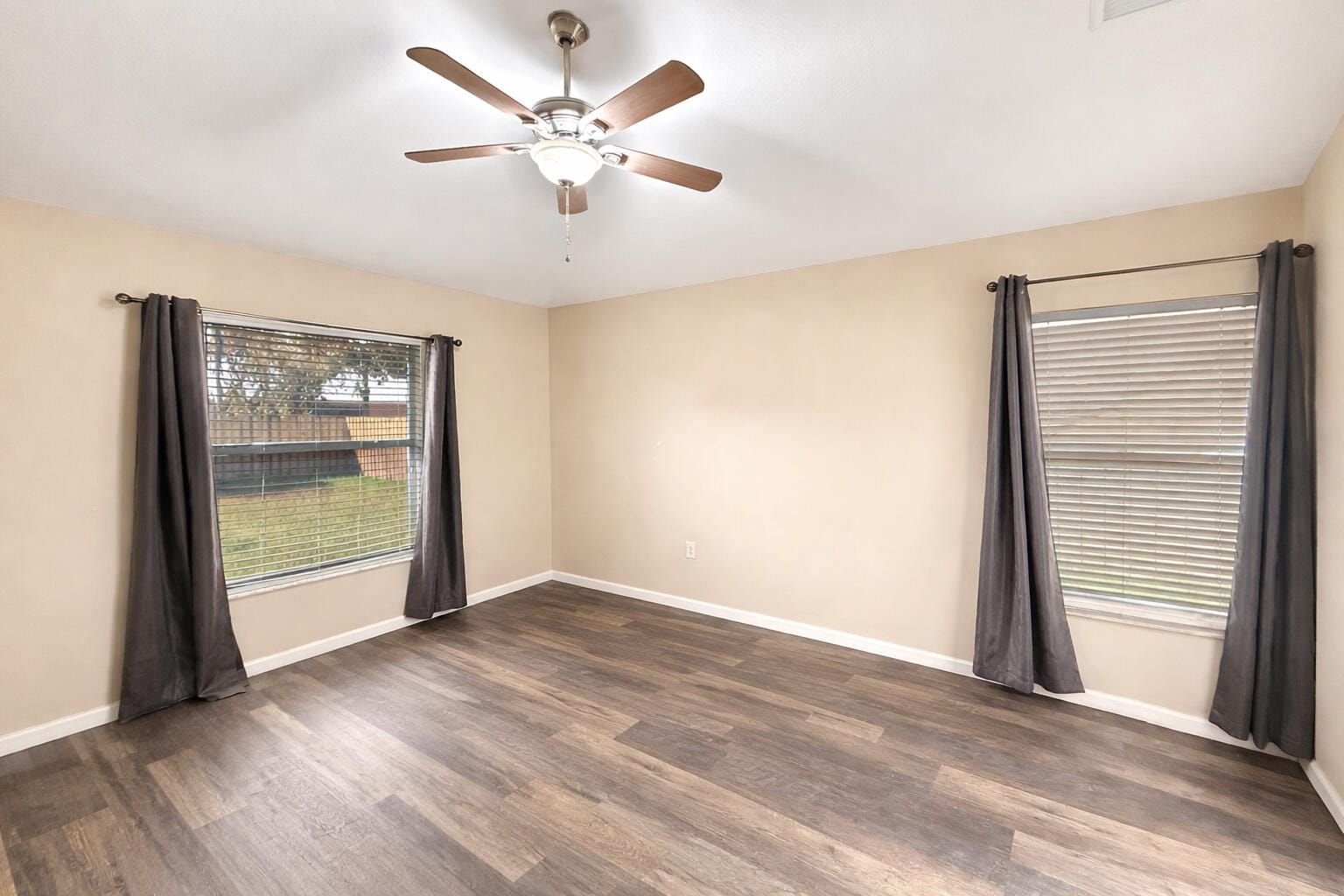 1526 SW Dycus Avenue — photo 11