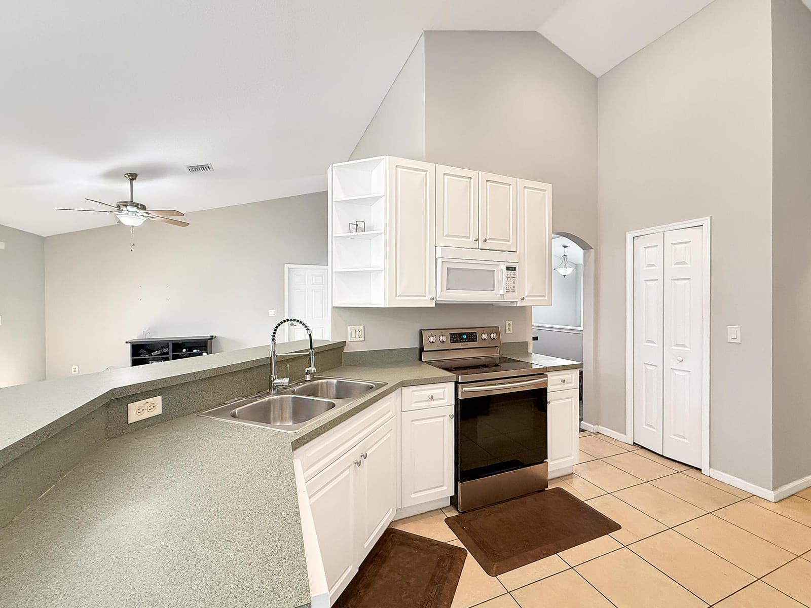 1526 SW Dycus Avenue — photo 5