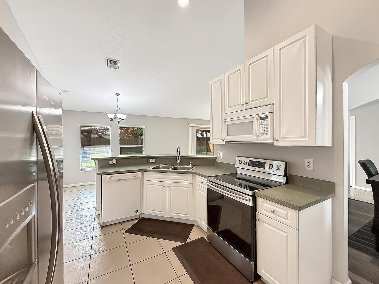 1526 SW Dycus Avenue — photo 6