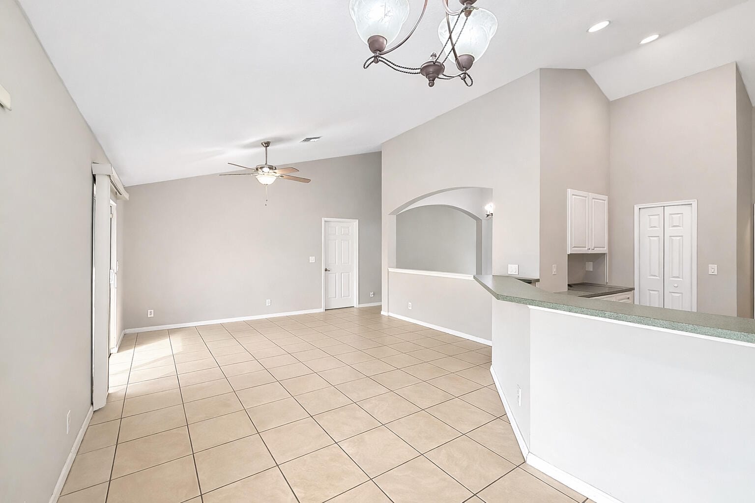 1526 SW Dycus Avenue — photo 9