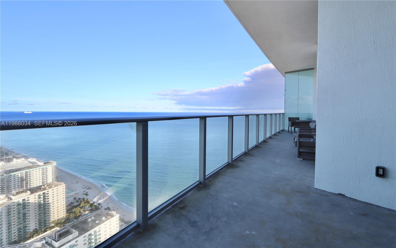 4111 S Ocean Drive UPH8 — photo 2