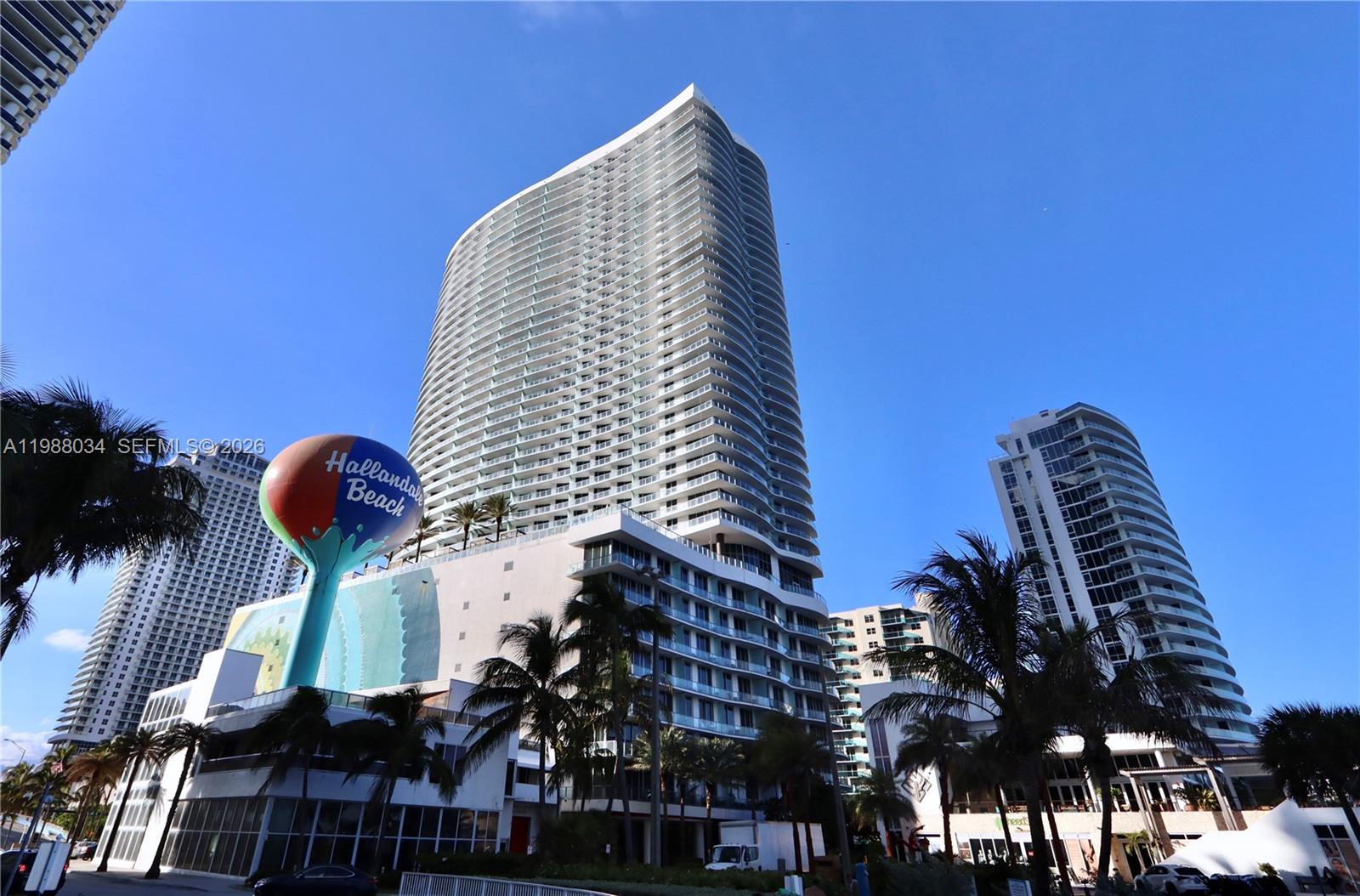 4111 S Ocean Drive UPH8 — photo 3