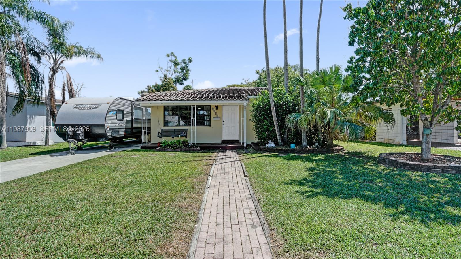 1007 N 31st Road, Hollywood, FL 33021, Hollywood