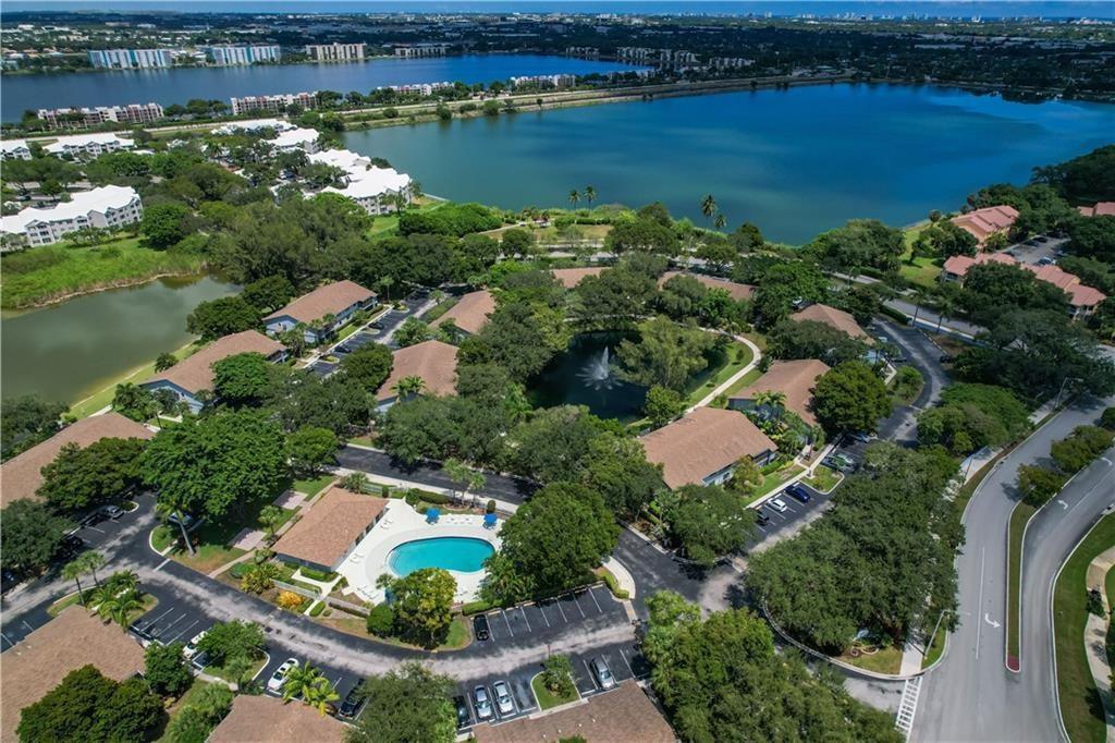 2729 S Oakland Forest Drive 102, Oakland Park, FL 33309, Oakland Park