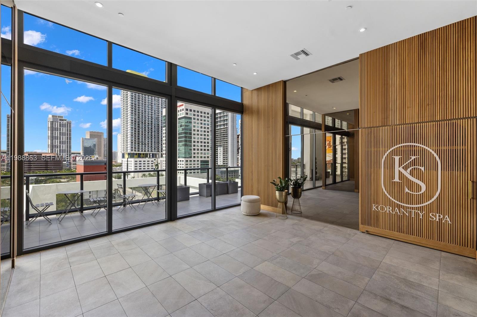 239 SW 9th Street 802, Miami, FL 33130, Miami
