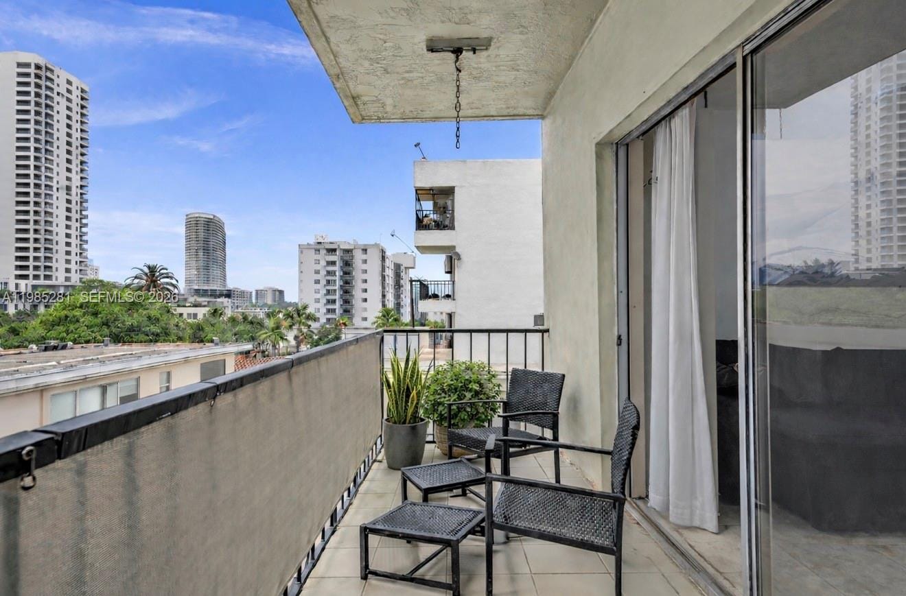 1236 Alton Road 304, Miami Beach, FL 33139 photo 5