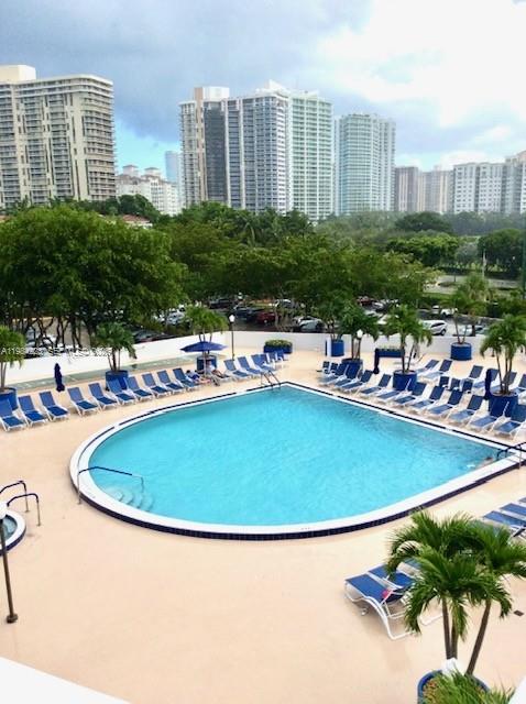 3701 N Country Club Drive 504, Aventura, FL 33180, Aventura