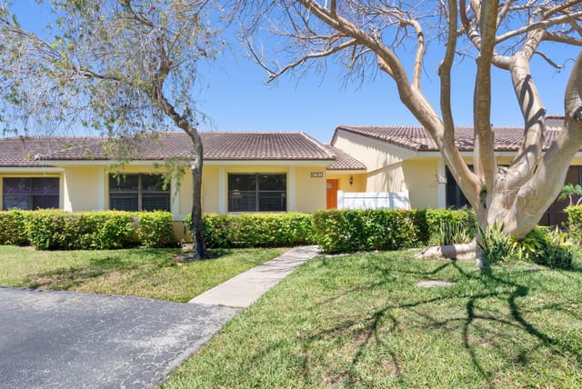 6731 Bridlewood Court, sold in Thornhill Glen, Boca Raton, FL