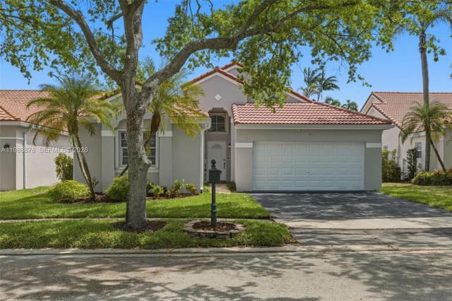 1315 Bayview Circle, sold in Sector 6, Weston, FL