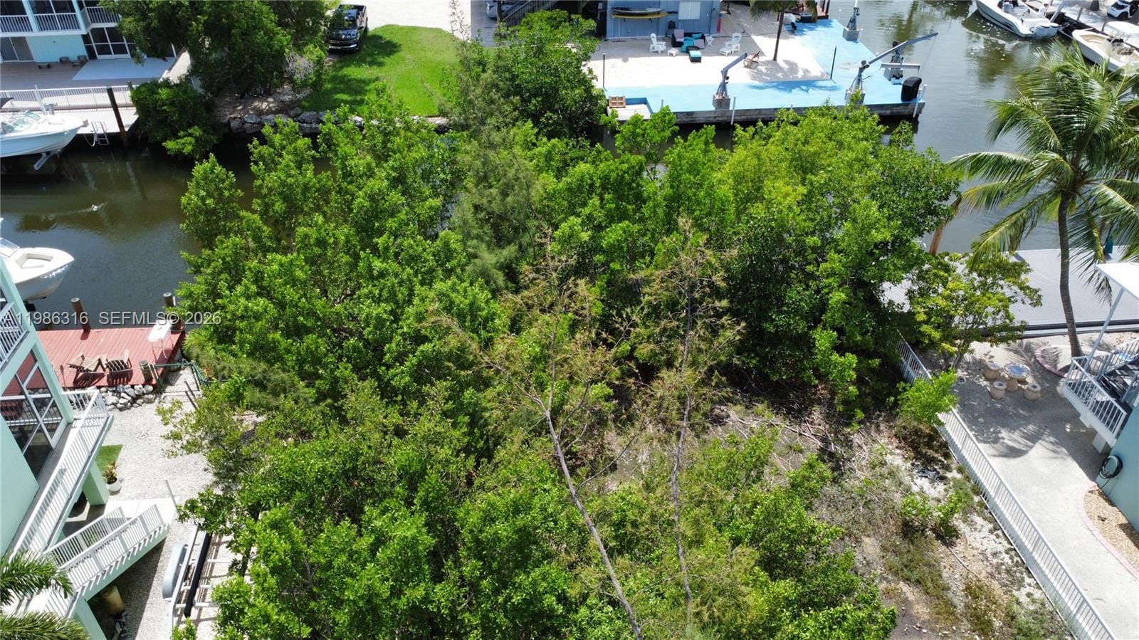 21 Harbor Drive, Key Largo, FL 33037