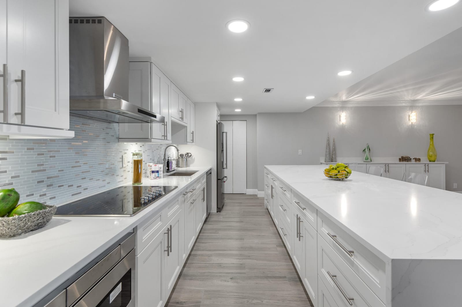 777 NE Bayshore Drive 705 — photo 2