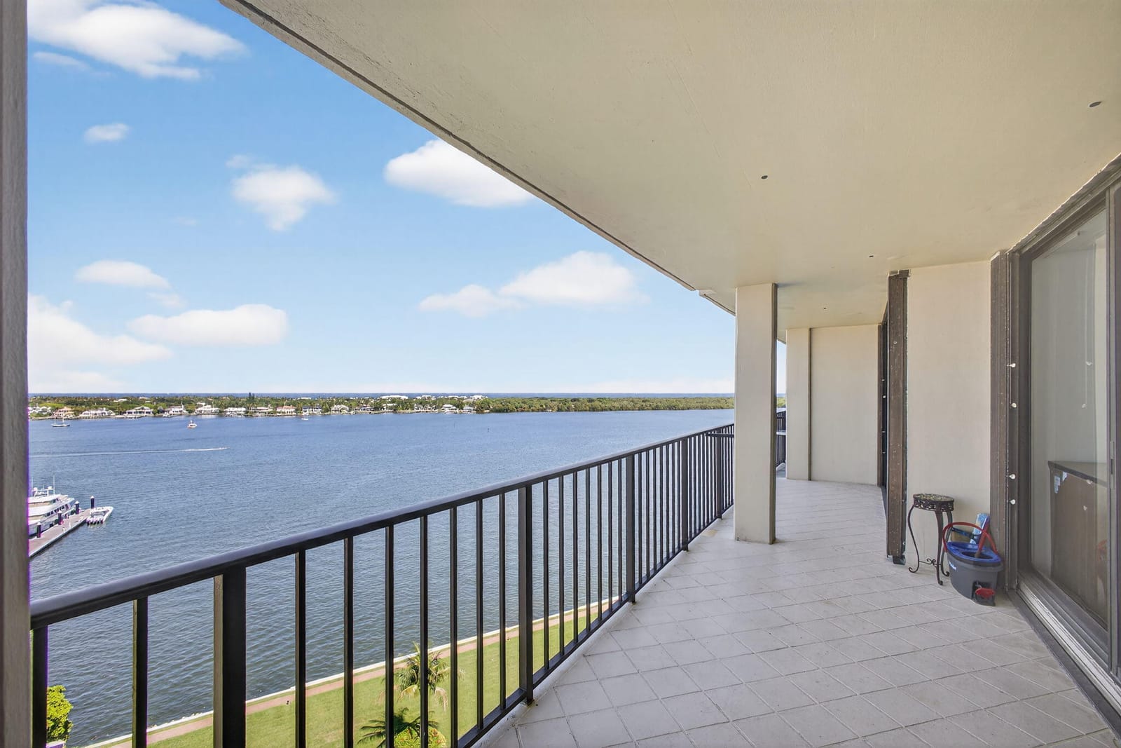 134 Lakeshore Drive T14, North Palm Beach, FL 33408 photo 3