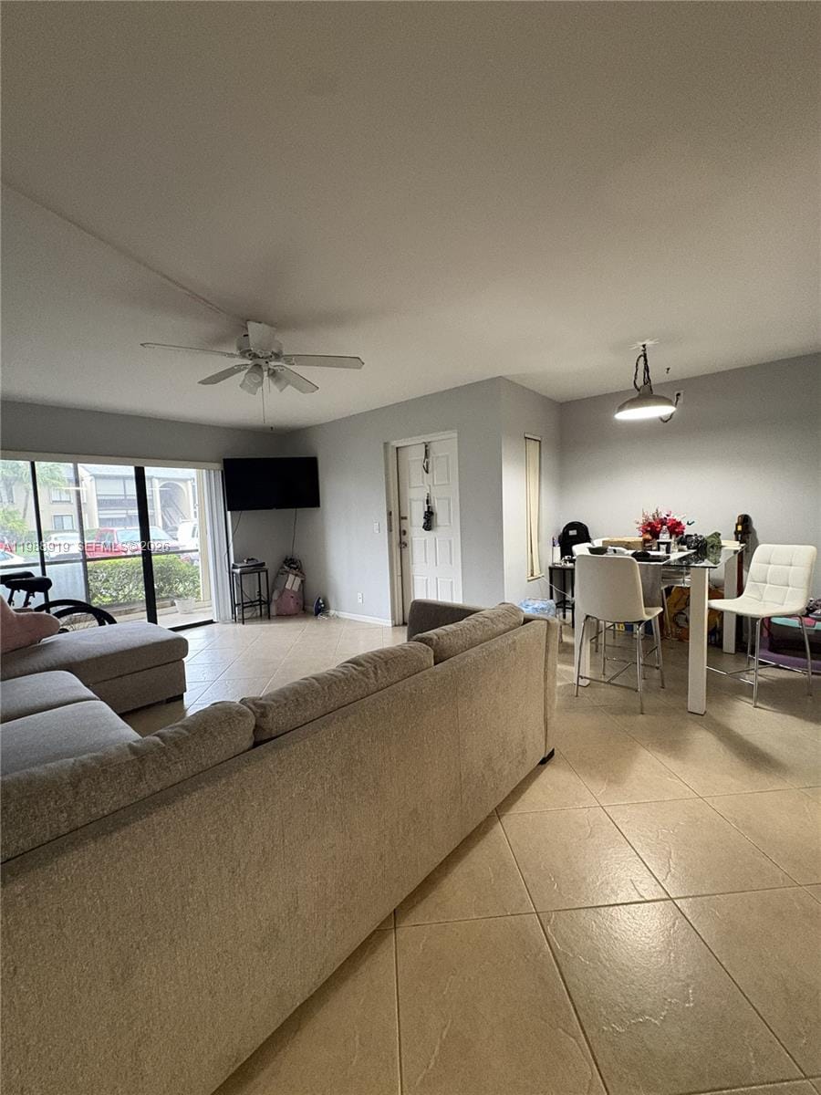 718 Sunny Pine Way D1, Greenacres, FL 33415 photo 4