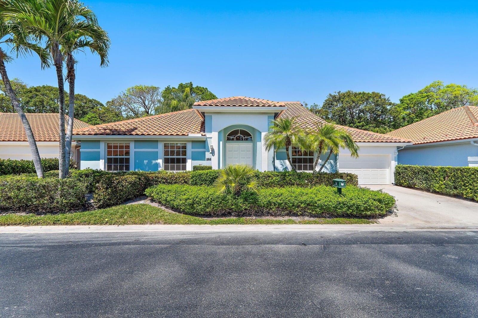 262 Eagleton Estates Boulevard, Palm Beach Gardens, FL 33418