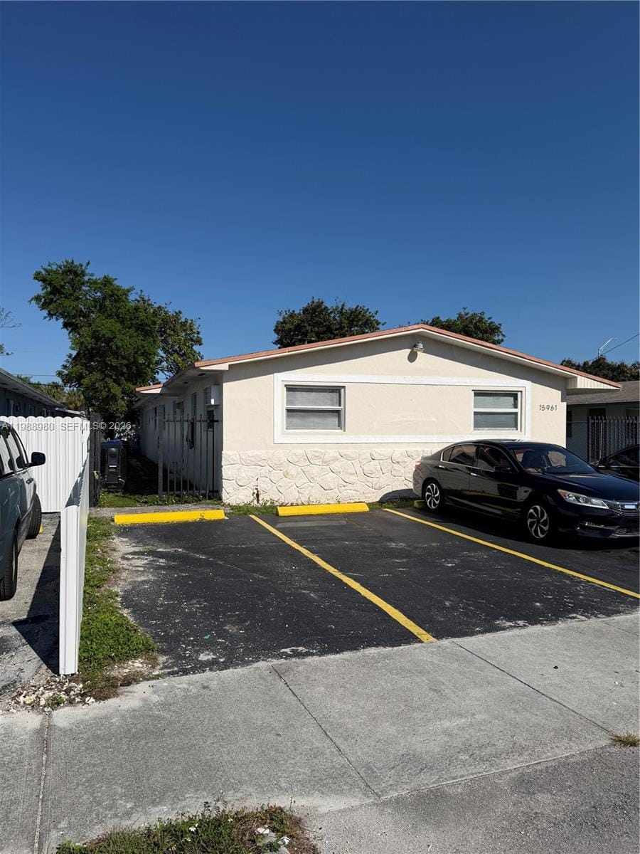 15961 NE 18th Place, North Miami Beach, FL 33162 photo 2