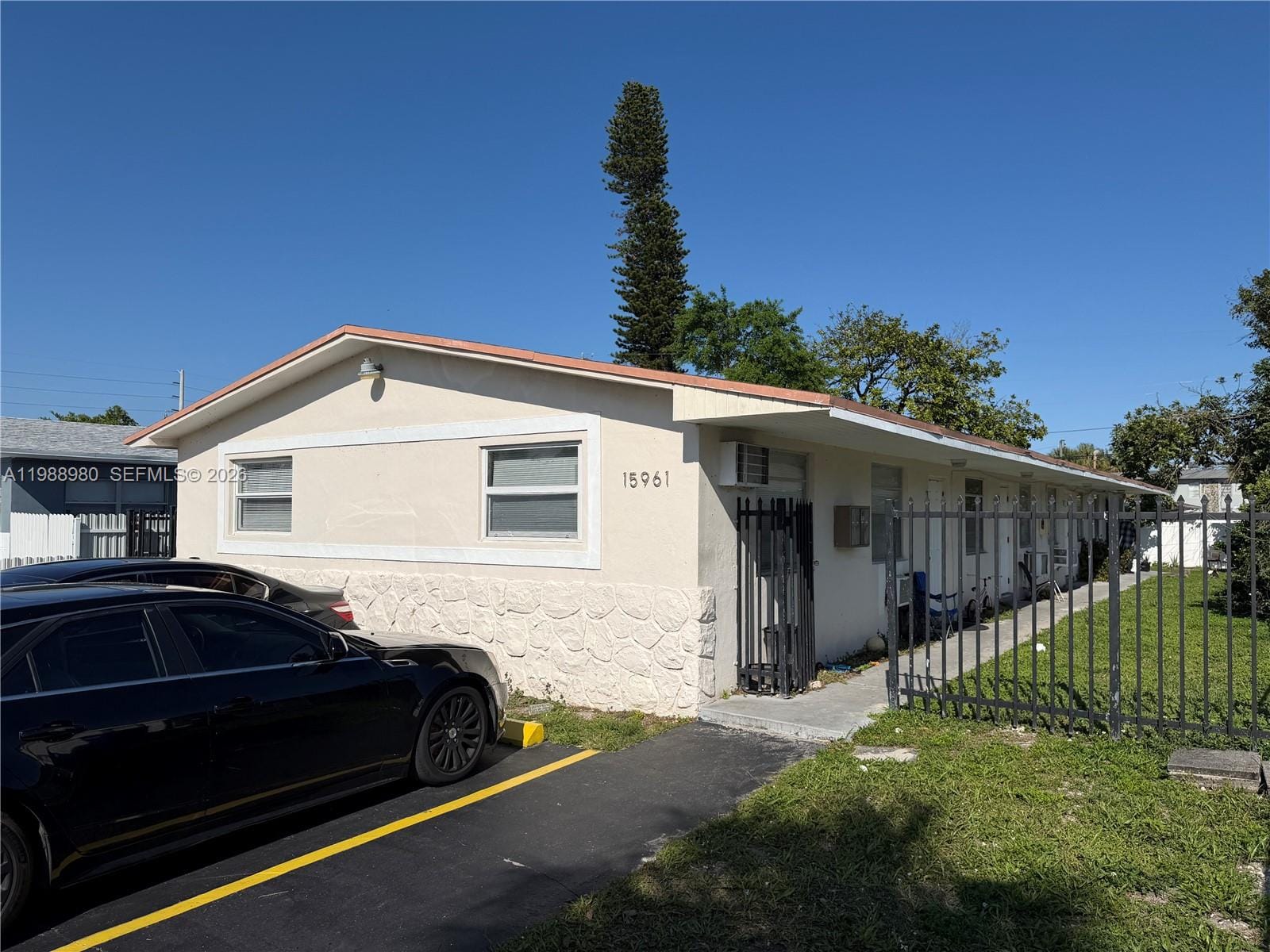 15961 NE 18th Place, North Miami Beach, FL 33162 photo 5