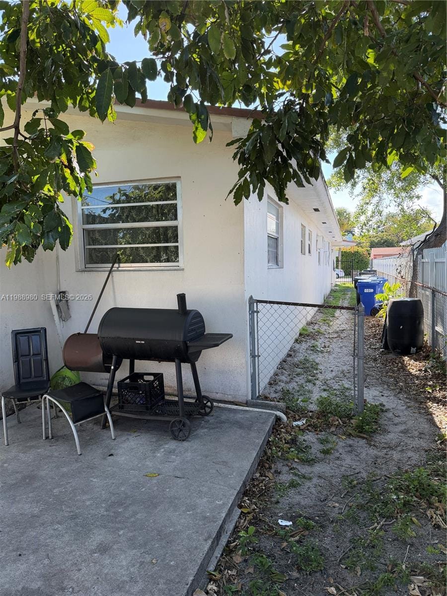 15961 NE 18th Place, North Miami Beach, FL 33162 photo 10