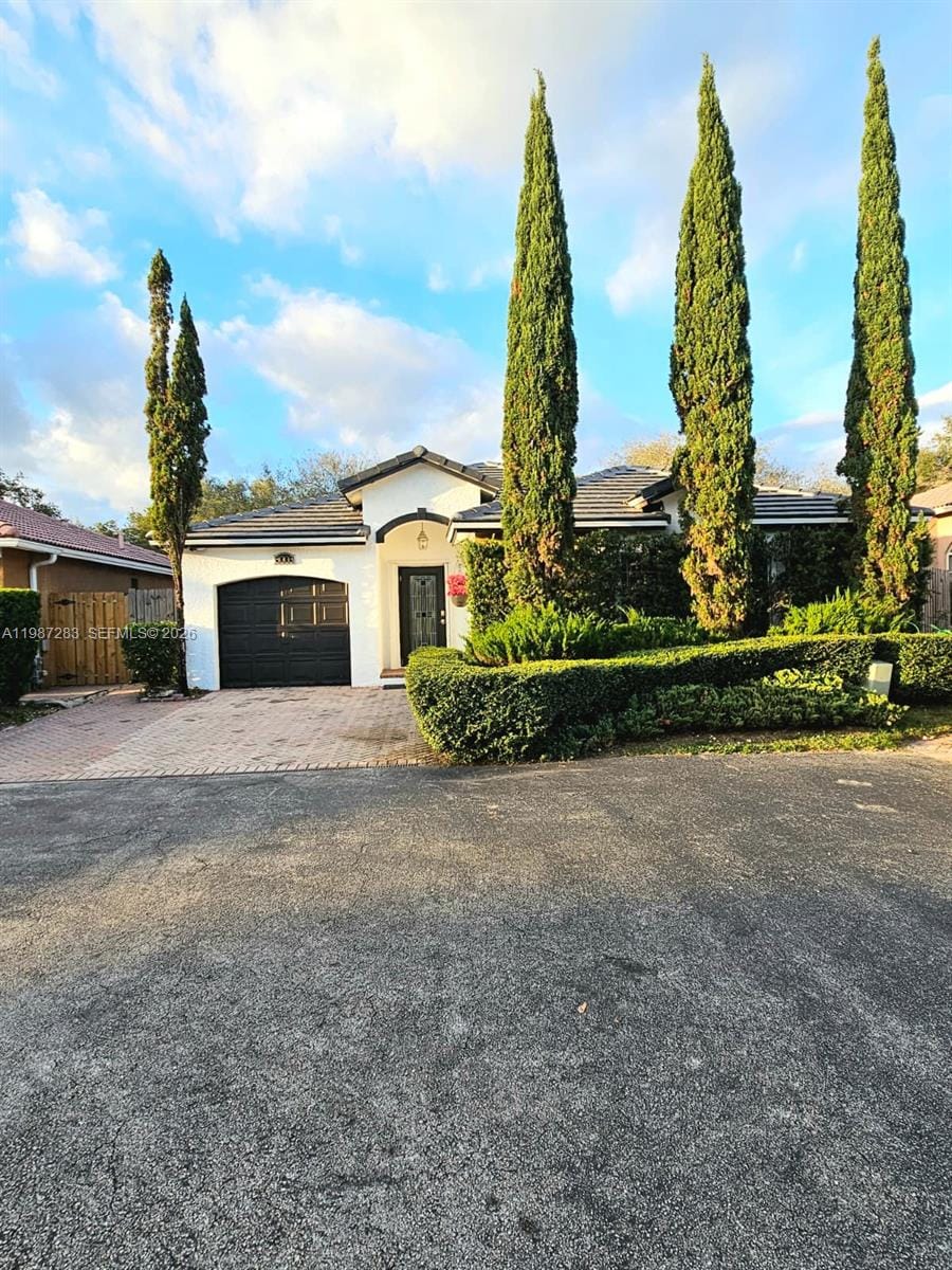8003 SW 158th Place — photo 2