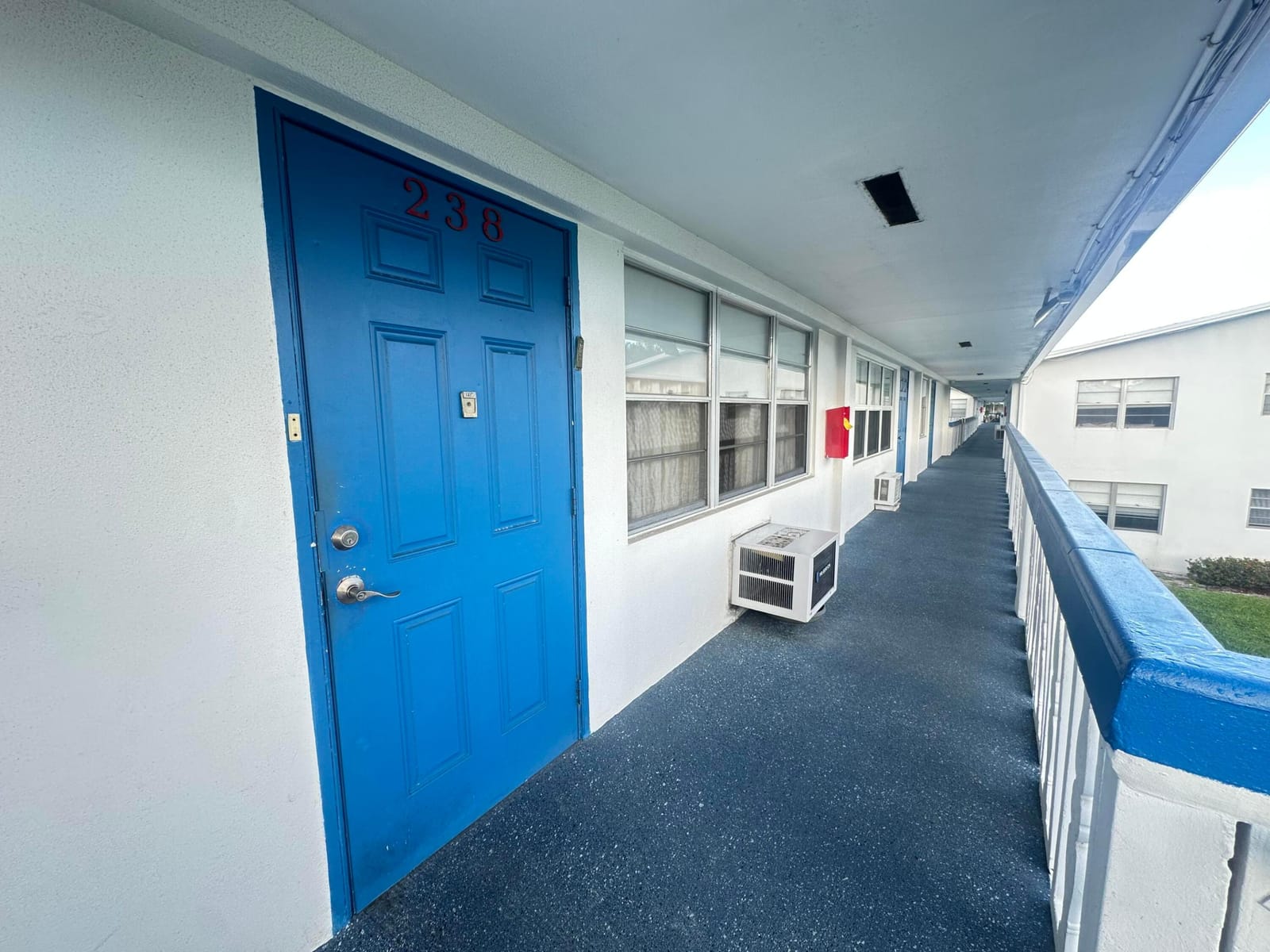 238 Newport O 238 — photo 12