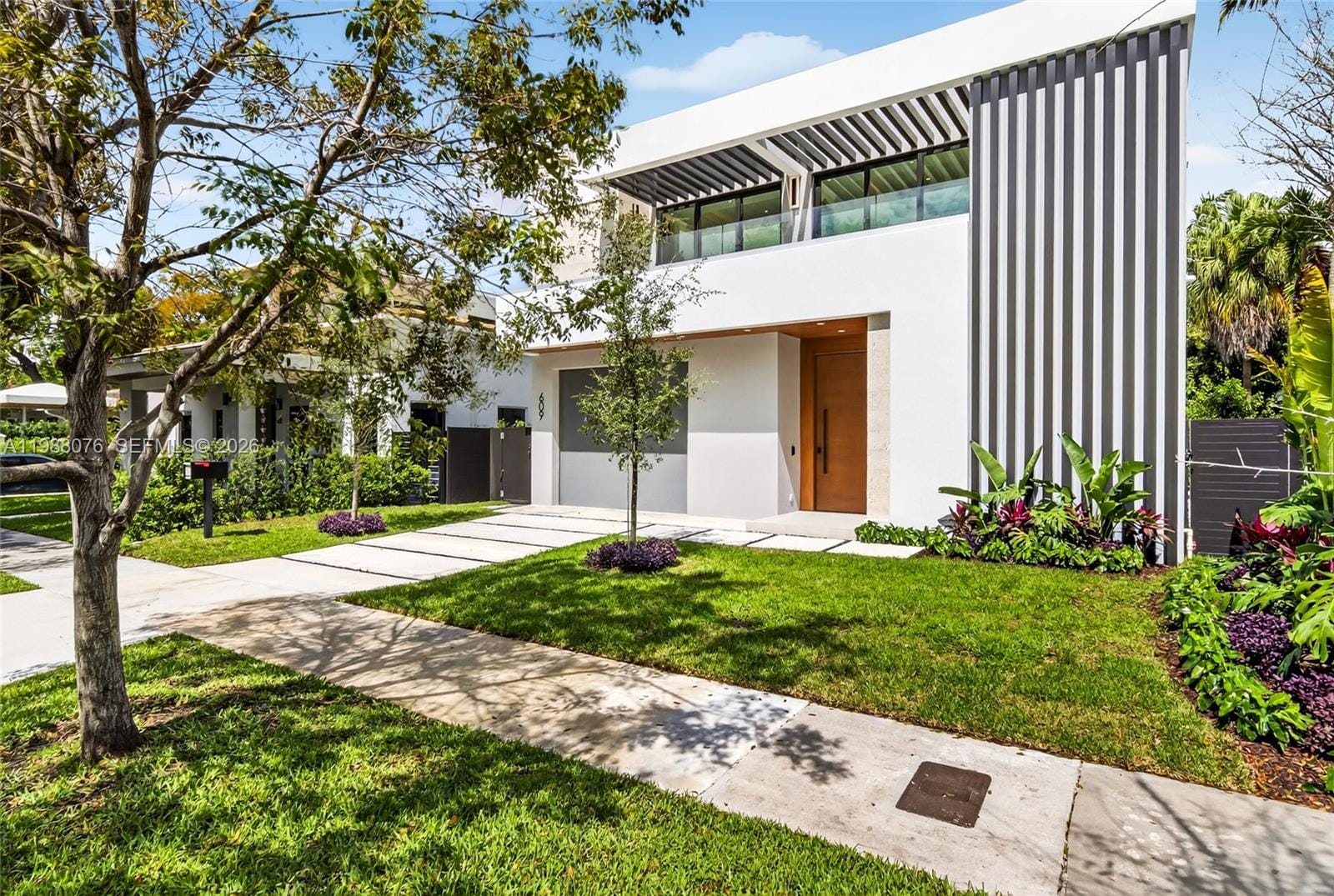 609 SW 24th Road — photo 3