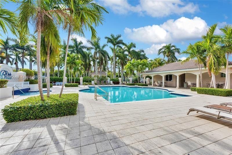 5725 NW 114th Path 106, Doral, FL 33178 photo 3
