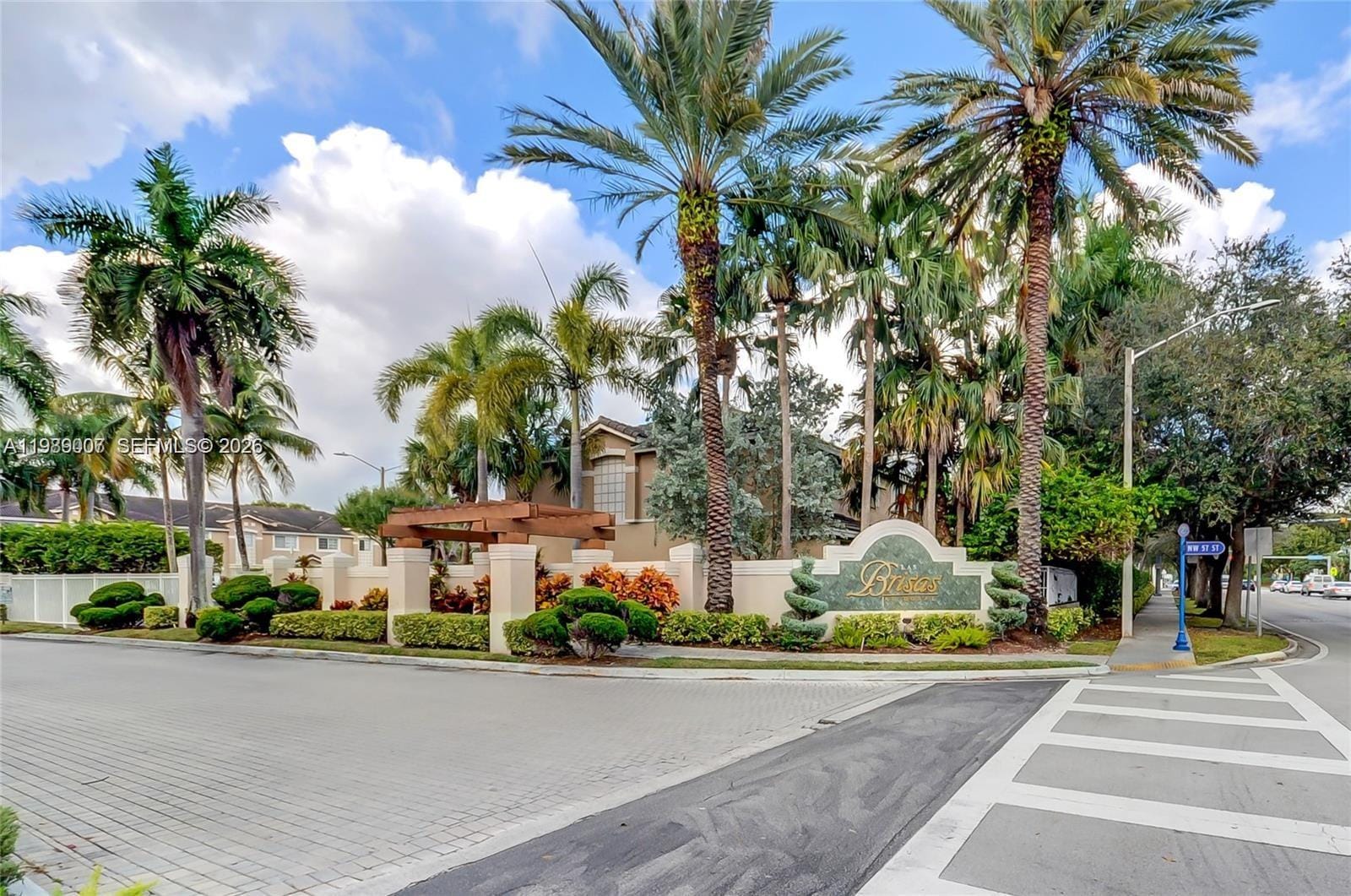 5725 NW 114th Path 106, Doral, FL 33178 photo 6