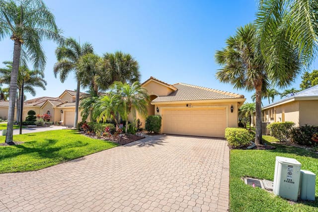 10615 Grande Palladium Way, sold in Twin Lakes, Stuart, FL