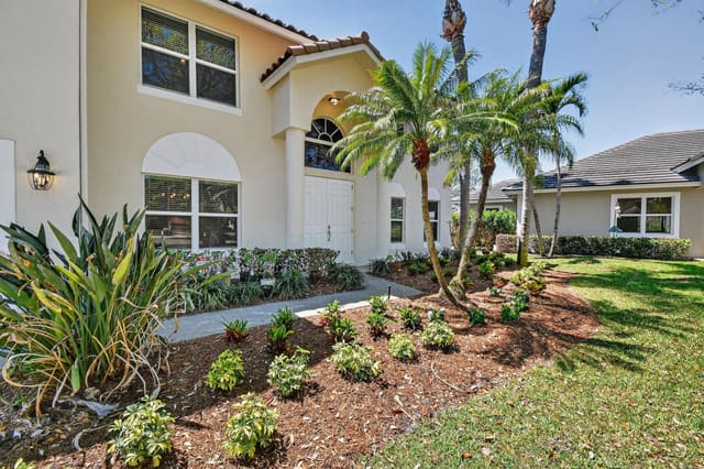 236 Sparrow Point, sold in Egret Landing, Jupiter, FL