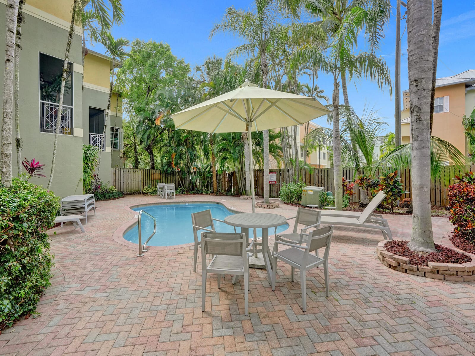 1210 W Las Olas Boulevard, Fort Lauderdale, FL 33312 photo 3