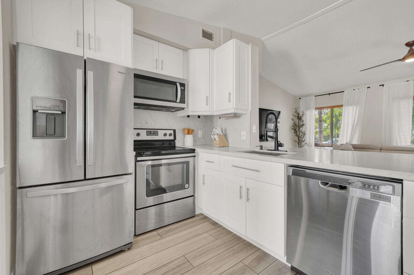 2824 NW 6th Avenue, Wilton Manors, FL 33311 photo 28