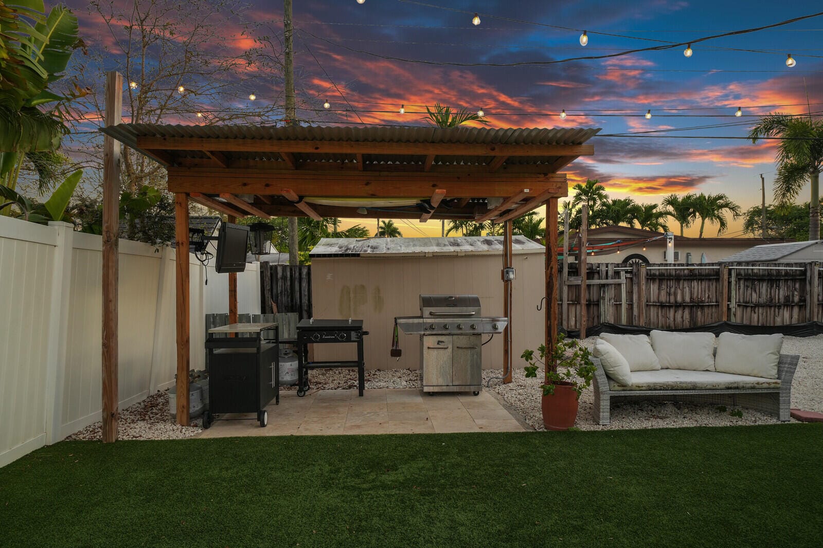 2824 NW 6th Avenue — photo 8