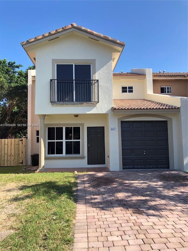 667 SW 10th Street, sold in Abel Homes At Keys Winds, Florida City, FL