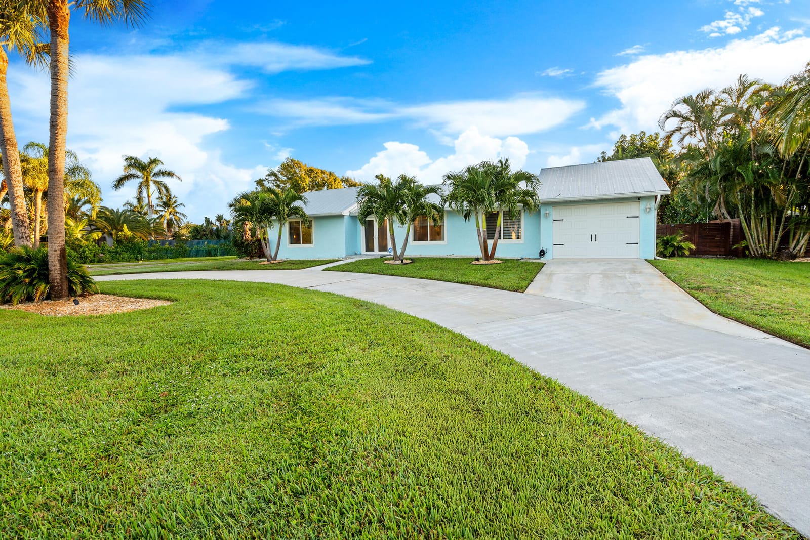 9165 SE Yacht Club Circle — photo 4