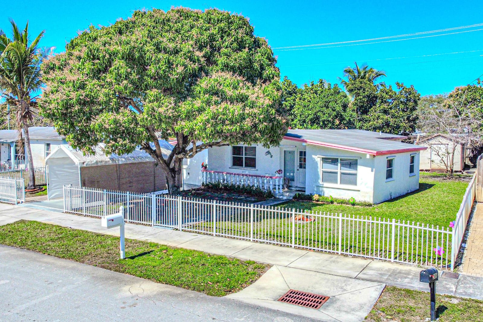 281 NE 46th Street, Deerfield Beach, FL 33064